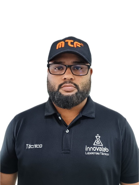 Daniel Moya - Técnico en reparación de dispositivos móviles Innovalab